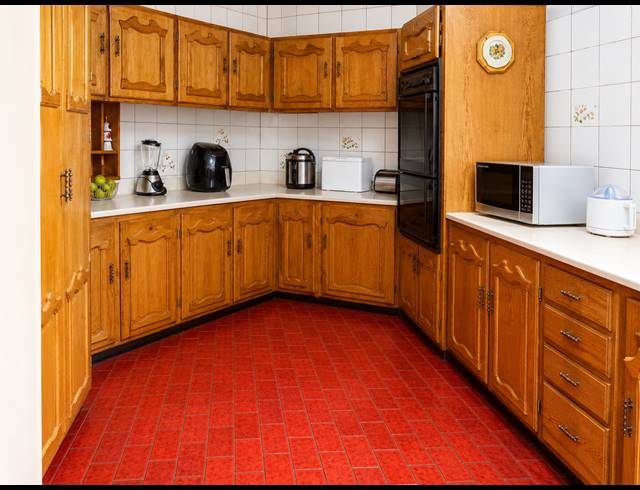 4 BEDROOM HOUSE FOR SALE IN THREE RIVERS EAST